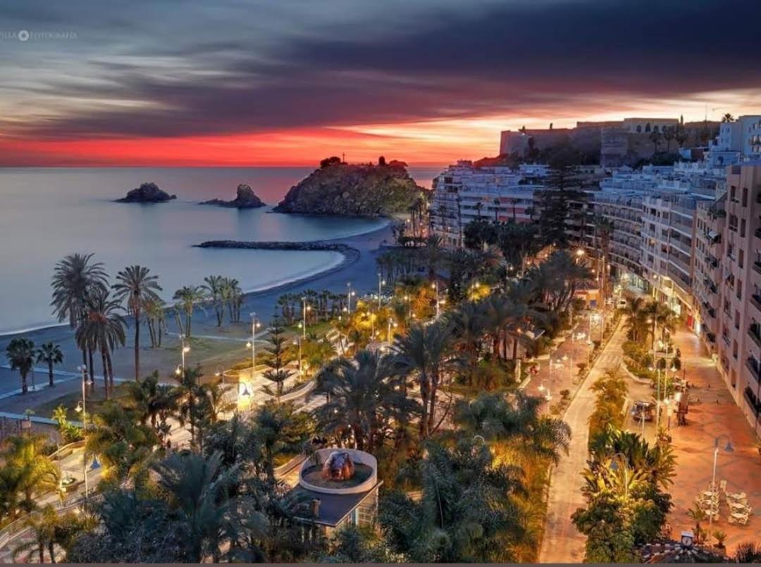 Apartamento Con Encanto Y Preciosas Vistas Junto A La Playa Almuñécar Exteriör bild